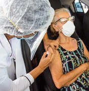 “Vacinação vai continuar no final de semana”, diz coordenador do enfrentamento à Covid-19