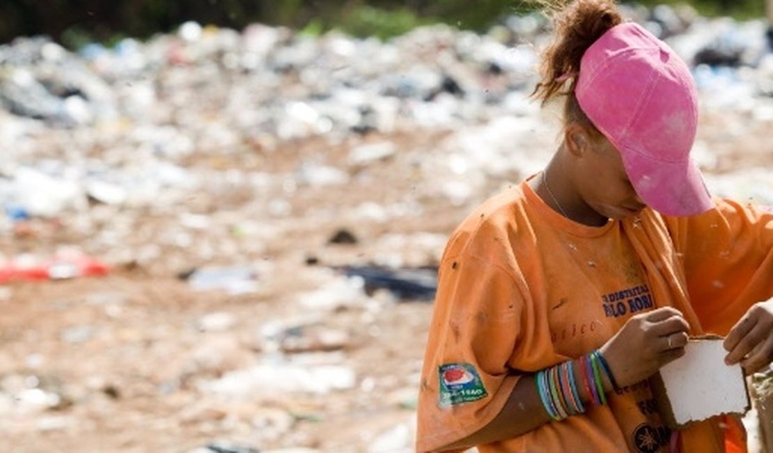 Alagoas tem 530 mil crianças e adolescentes em situação de pobreza, revela Abrinq