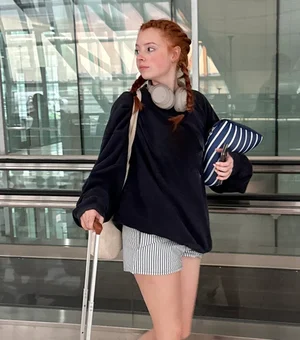 Em protesto contra imposição dos EUA, viajantes usam pijamas em aviões