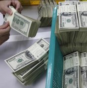 Dólar renova máxima histórica e fecha acima de R$ 6 com temor fiscal; Ibovespa cai