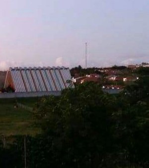 [Vídeo] Incêndio supostamente criminoso deixa danos em escola de Girau do Ponciano