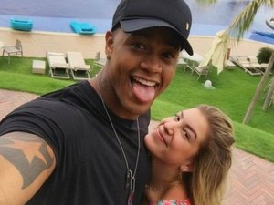 Léo Santana e Lore Improta estão escondendo reconciliação, diz jornal