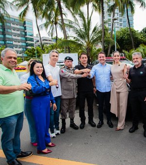 Rafael Brito destaca bravura de agentes da segurança durante entrega de equipamentos em Maceió