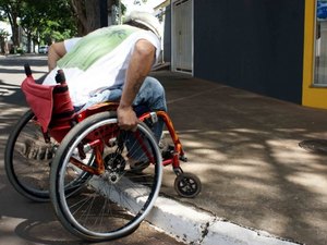Integrantes da Associação de Cadeirantes prometem protesto na quarta-feira (17)