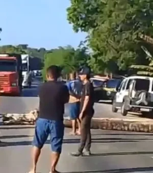 Trecho da BR-101 é liberado após protesto de indígenas Wassu Cocal