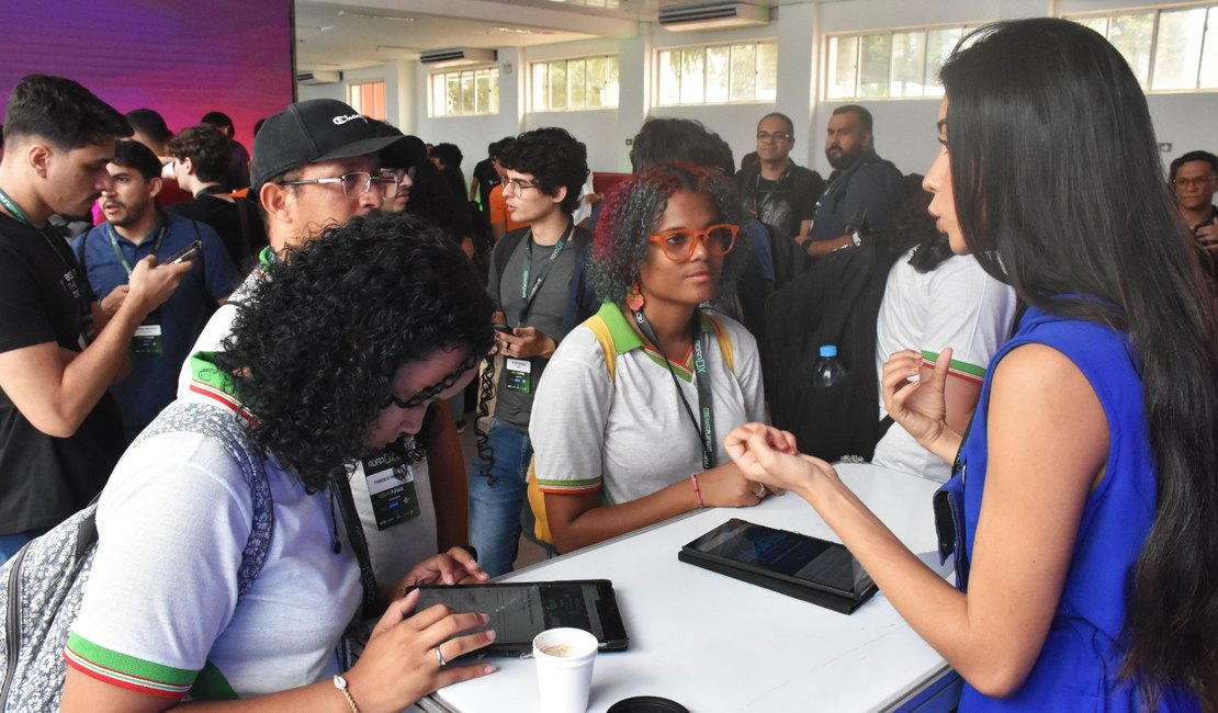 Senai participa do maior encontro da comunidade tech de Alagoas