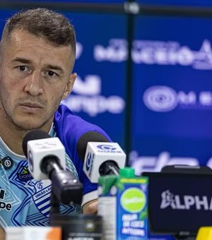 Ronaldo Mendes deixa o CSA e acerta com o Serra Branca