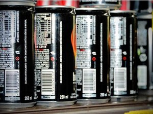 Mistura de energético com bebida alcoólica é um risco