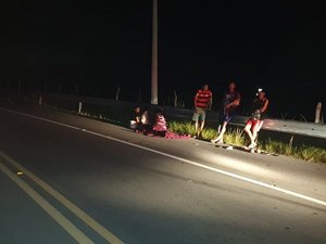 Motociclista morre após perder controle direcional em curva, em Porto Calvo