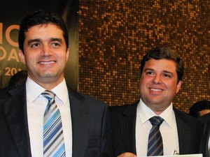 Prefeito, vice e 21 vereadores eleitos por Maceió tomam posse no dia 1º de janeiro