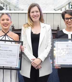 Cibele Moura entrega comendas a Gabriela Tavares e Karoline Beserra e exalta protagonismo feminino na área jurídica
