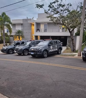 Polícia prende dois e desarticula plano do PCC para matar promotor em SP