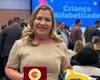 Prefeita Eronita Sposito recebe Selo Ouro do Compromisso Nacional Criança Alfabetizada, em Brasília