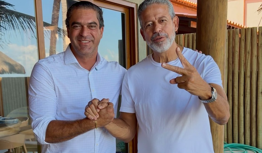 Ao lado de Arthur Lira, prefeito de Maragogi declara apoio a Flávio Bolsonaro