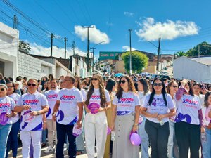 Limoeiro de Anadia abre Agosto Lilás com caminhada em alerta à violência contra as mulheres