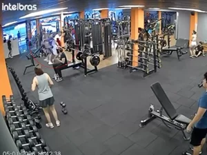 Homem é morto a facadas dentro de academia em Londrina