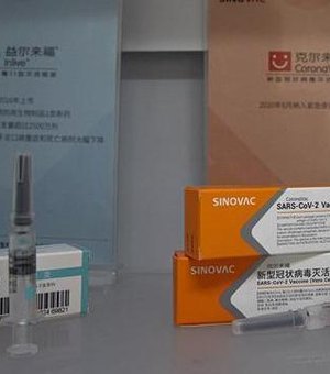 Coronavac teve 98% de eficiência nos testes na China, diz governo