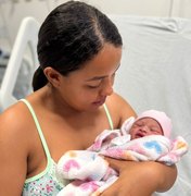 Primeiro bebê de 2026 em Alagoas nasce no Hospital da Mulher, em Maceió