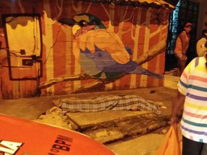 Jovem é surpreendido por criminosos armados e assassinado com nove tiros