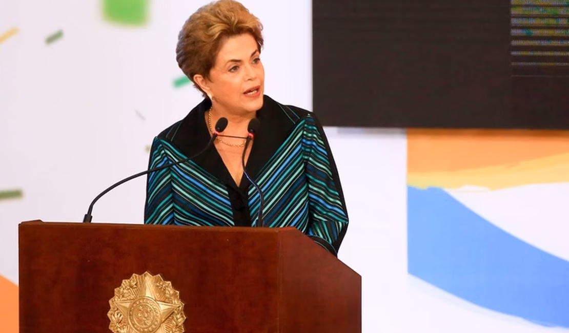 Direitos humanos: Comissão de Anistia julga pedido de Dilma Rousseff