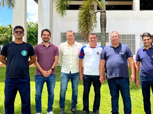 Secretário de Esporte visita obras de reforma do Ginásio João Paulo II em Arapiraca