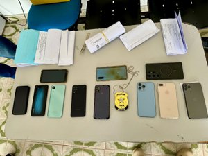 [Vídeo] Polícia Civil recupera e devolve mais de 15 celulares roubados em Arapiraca