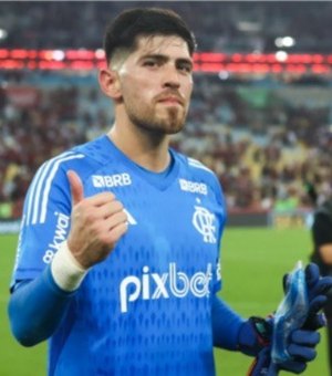 Jogadores do Flamengo sofrem tentativa de assalto, e carro do goleiro Rossi é atingido por tiros