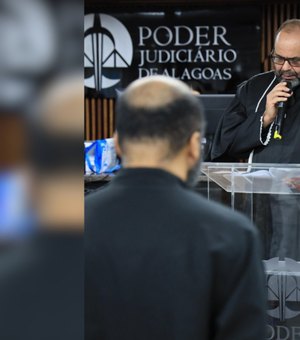 Defesa de serial killer pede ‘amor’ ao réu em vez de perdão; Ele é condenado a mais 24 anos