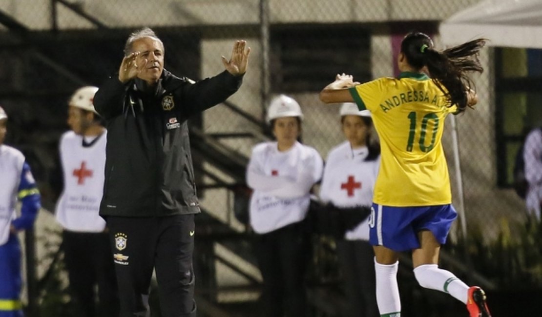 Seleção Feminina goleia Bolívia por 6 a 0 na estreia da Copa América