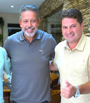 Arthur Lira avança no Agreste e recebe em Igaci o apoio do prefeito Petrúcio Barbosa e do ex-prefeito Toinho Barbosa