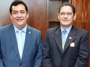 Hospital Universitário em Arapiraca é tema de reunião entre Severino Pessoa e representante da Ebserh
