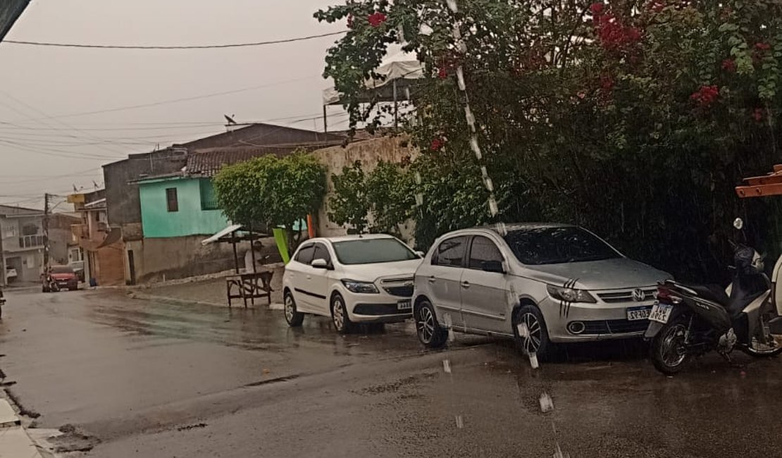 Inmet emite dois alertas de chuvas para 70 municípios de Alagoas