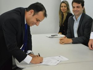 Novo defensor público é empossado nesta sexta-feira
