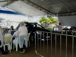 Maceió amplia vacinação contra a Covid-19 para pessoas a partir dos 33 anos