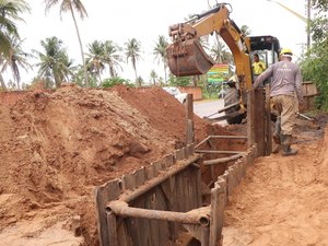 Técnicos acompanham início das obras de esgotamento em São Miguel dos Milagres