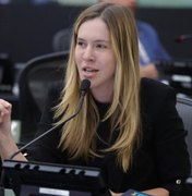 Cibele Moura anuncia que fim dos fogos com estampido em Alagoas será a partir de 2026