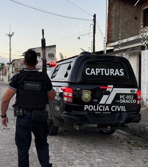 Polícia Civil prende homem condenado a 31 anos por estuprar enteada de 9 anos em Maceió