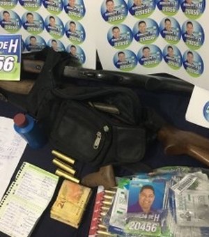 Polícia apreende santinhos e R$ 1.380 em espécie na casa de candidato a vereador