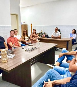 Charles Pacheco discute implantação do Ecoponto em São Sebastião para 2026