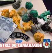 PM apreende maconha, cocaína e crack com dupla em Matriz de Camaragibe