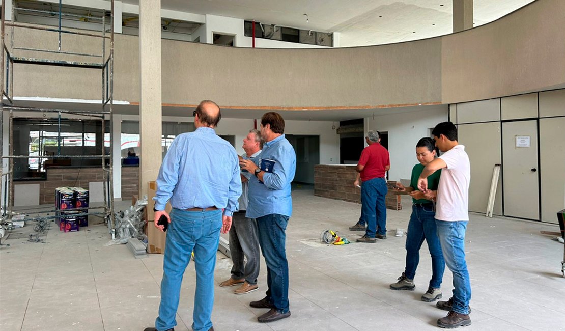 Nelson Tenório visita obras de fóruns em cinco cidades do interior do estado