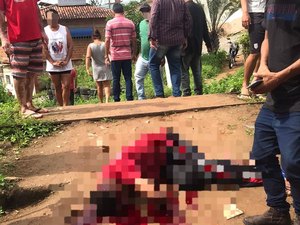 Homem é alvejado a tiros embaixo da Passarela dos Estudantes, em Palmeira dos Índios