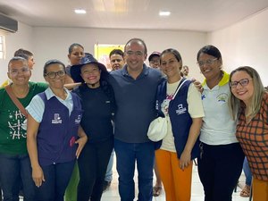 Leandro Silva anuncia 14º salário para agentes de saúde e endemias em Junqueiro