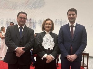 Daniel e Luciano Barbosa representam Arapiraca na posse de Marluce Caldas como ministra do STJ