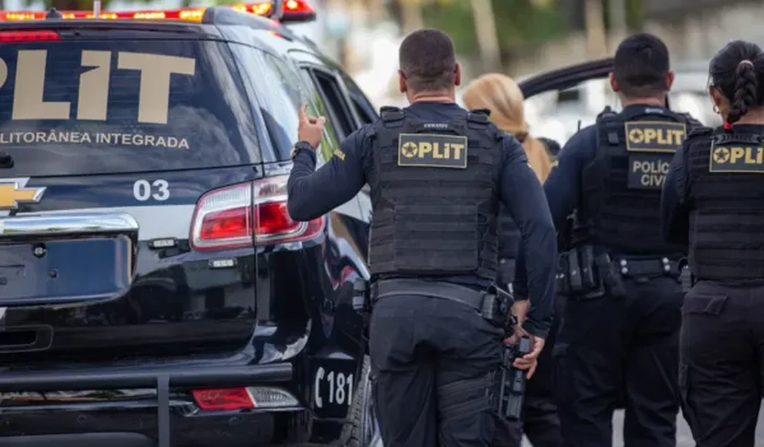 Oplit prende suspeito de vender roupas furtadas no bairro da Pajuçara, em Maceió