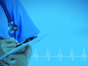 Programa Mais Médicos tem todas vagas preenchidas por brasileiros, diz ministério