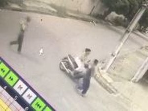 [Vídeo] Jovem é rendida e tem moto levada por assaltantes no bairro Nova Esperança