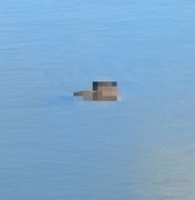 Corpo é encontrado boiando no Lago da Perucaba, em Arapiraca