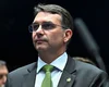 Flávio Bolsonaro pressiona por candidatura própria do PL ao governo de Alagoas