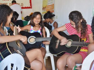 Prefeitura leva música, dança, esporte e oficinas para crianças e adolescentes